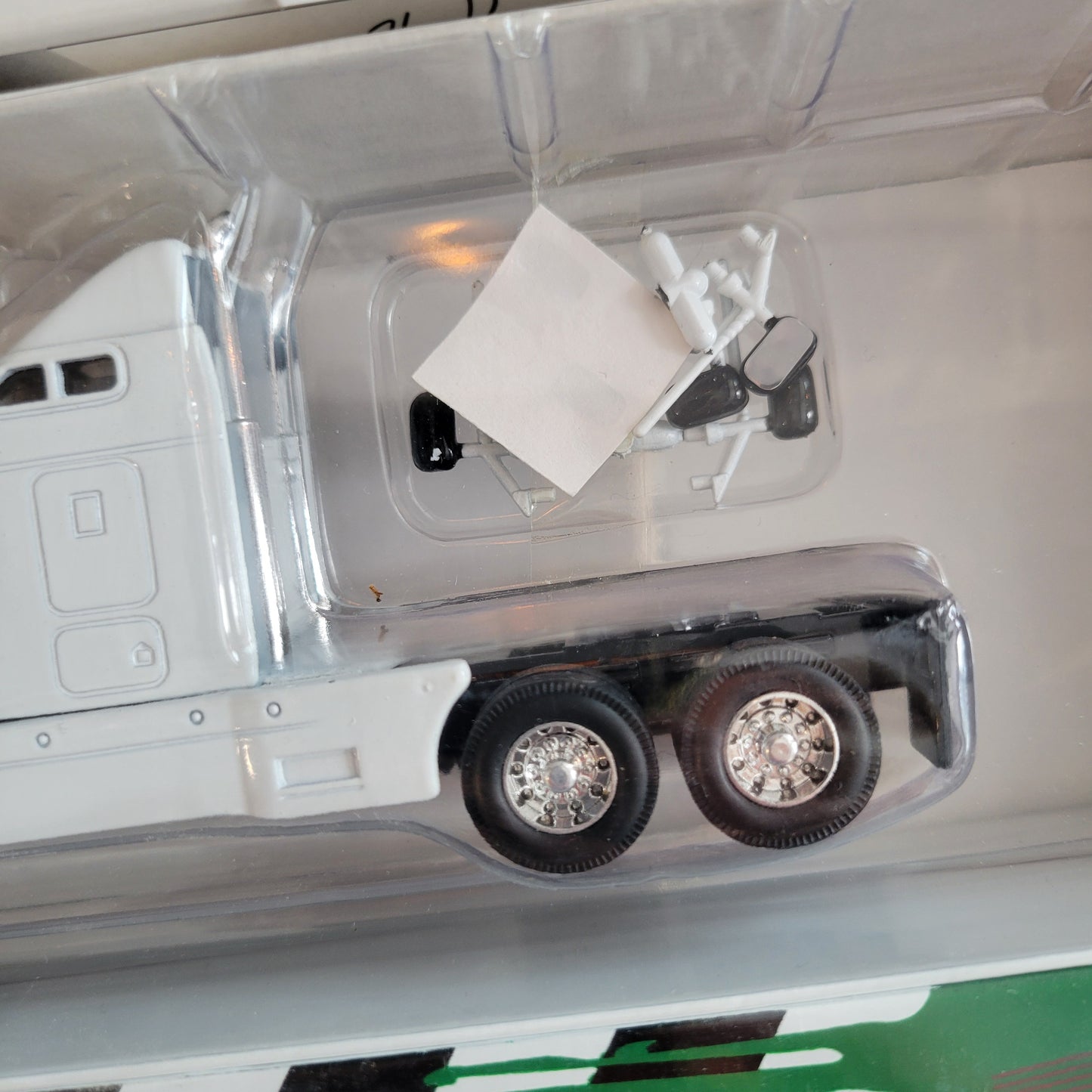 1:64 Scale Steve Kinser Quaker State Transporter Diecast
