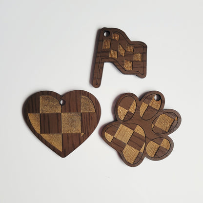 Wavy Checkered Flag Silicone Bead Wristlet Bracelet Key Ring with Charm